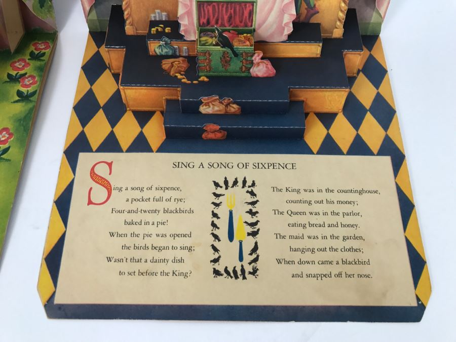 Vintage Pop Up Books In Great Condition - Hey Diddle Diddle And Sing A Song Of Sixpence By Geraldine Clyne, Copyright J.S. Fub Company [Photo 9]