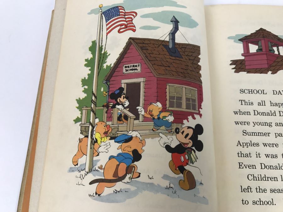 Vintage Book School Days In Disneyville By Walt Disney And Caroline D. Emerson, Illustrated By The Walt Disney Studio - Copyright 1939 By Walt Disney Productions [Photo 11]