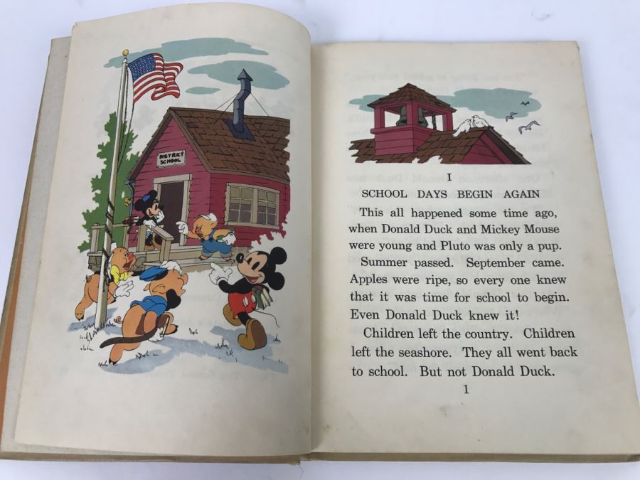 Vintage Book School Days In Disneyville By Walt Disney And Caroline D. Emerson, Illustrated By The Walt Disney Studio - Copyright 1939 By Walt Disney Productions [Photo 10]