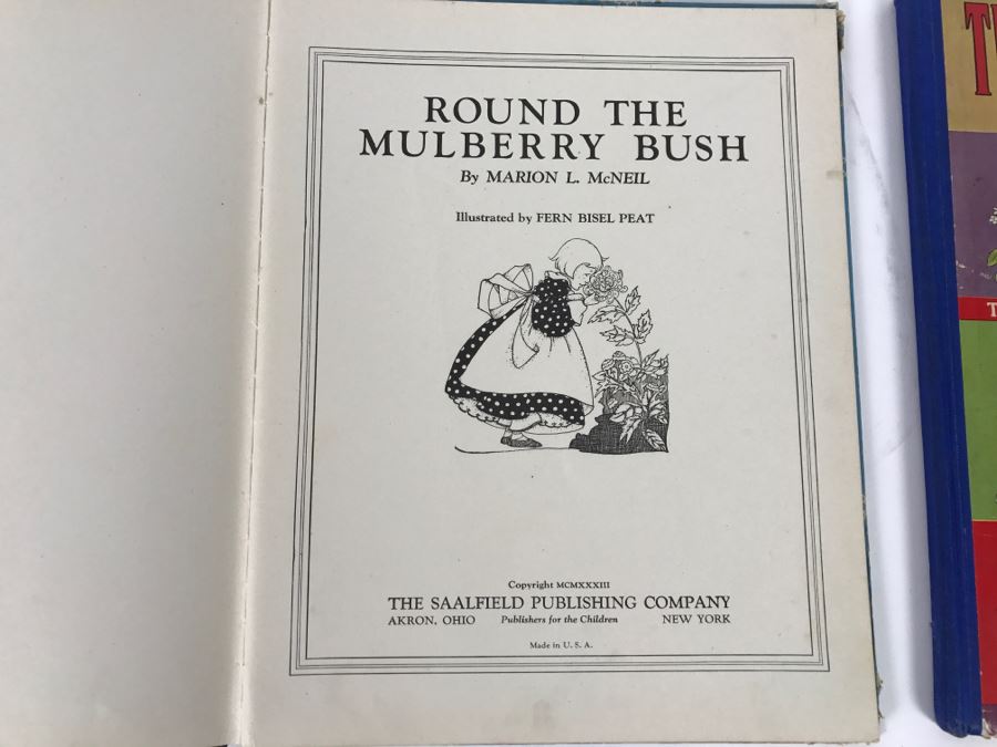Vintage Books - Bedtime Stories For Wide Awake Children Copyright MCMXXXIX, Round The Mulberry Bush By Marion L. McNeil Copyright MCMXXXIII, And Three Famous Stories Illustrated By Mary Ellisworth Copyright 1941 [Photo 10]