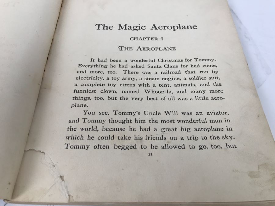The Magic Aeroplane By Mrs L.R.S. Henderson Illustrated By Emile A. Nelson - Copyright 1911 By The Reilly And Britton Company [Photo 7]