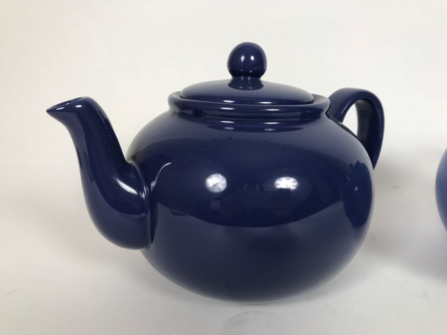 Set Of 3 Blue Teapots One Is Pristine England