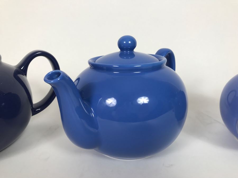 Set Of 3 Blue Teapots One Is Pristine England