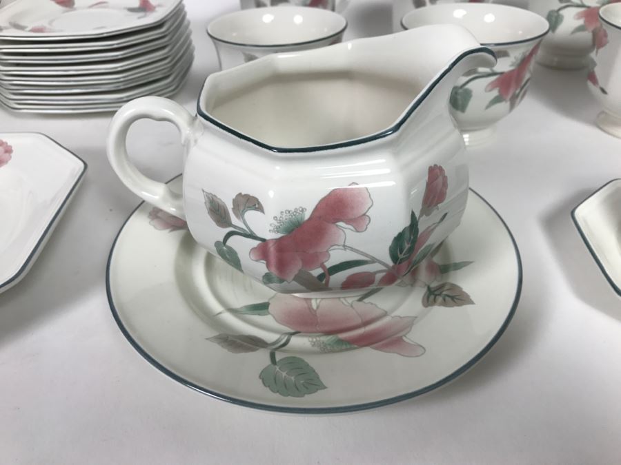 Mikasa Continental Silk Flowers China Set Cups, Saucers, Platter, Bowls, Covered Butter Dish, Gravy Boat Japan (25 Pieces) [Photo 9]