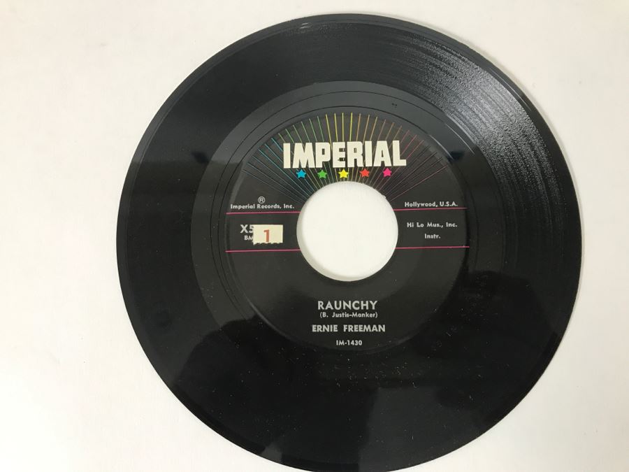 Vintage 45 Vinyl Record Carrying Case With ~14 45RPM Records In Great Condition [Photo 4]