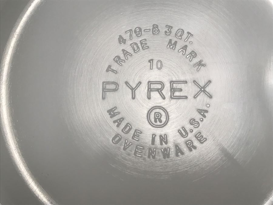 Set Of 2 PYREX Nesting Mixing Bowls [Photo 5]