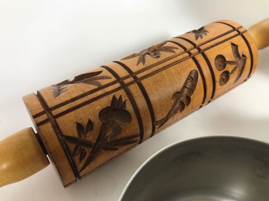 Vintage Kitchen Lot With Cookie Cutters, Wooden Rolling Pin, Flour Sifter And Small Rever Ware Cup [Photo 7]