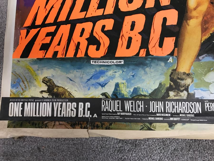 Vintage Litho Movie Poster Raquel Welch 'One Million Years B.C.' And Ursula Andress 'She' - Some Edge Tears [Photo 8]