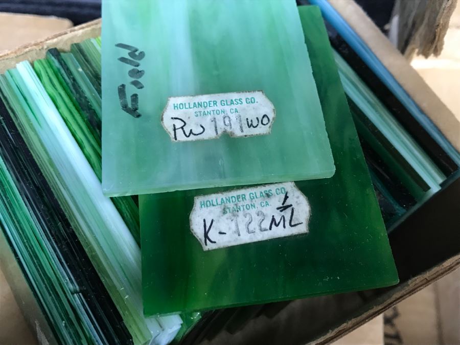 (12) Boxes Of Various Colored Stained Glass Pieces With Carrying Case [Photo 7]