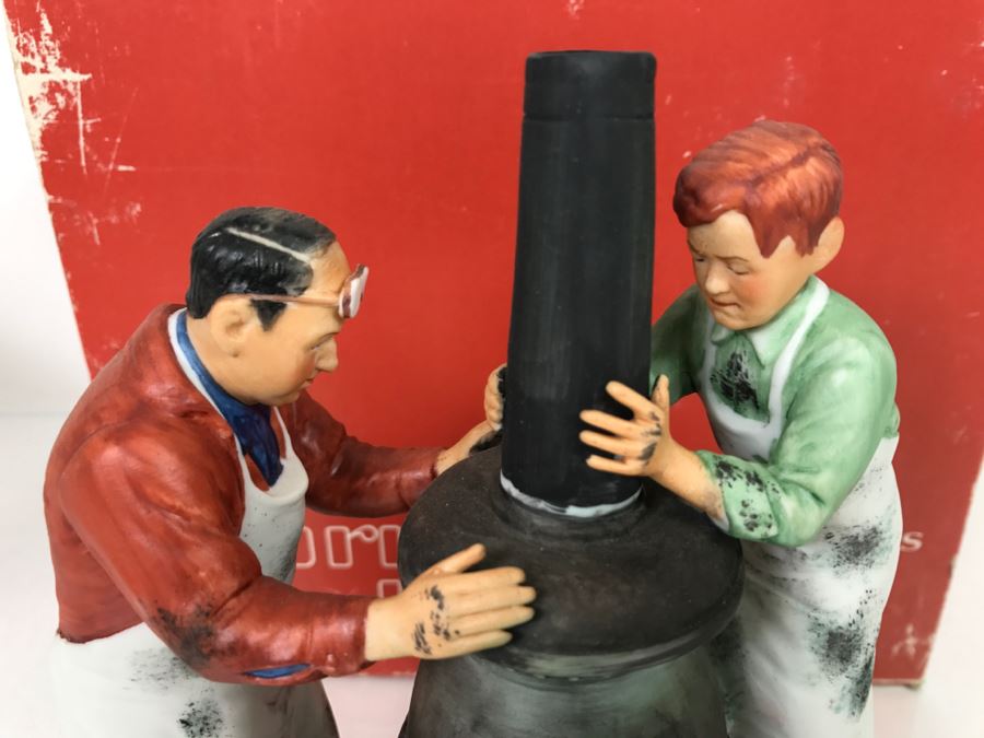 Vintage 1980 Norman Rockwell Figurine Four Seasons Illustrations For 1960 First Edition Gorham Japan With Original Box Fall - The Coal Season's Coming [Photo 9]
