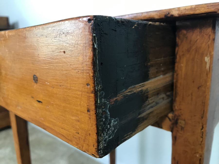 Early American Primitive Antique Pine Side Table With Drawer 18.5'W X 16'D X 26'H [Photo 7]