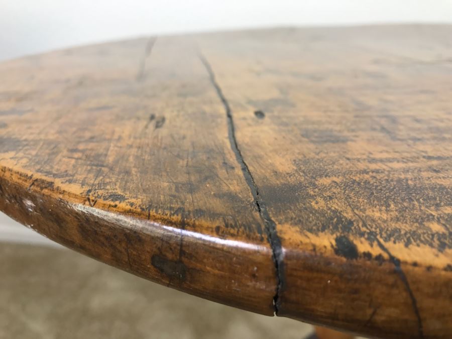 Antique Tilt Top Table - Click To See Description 27.5'R X 26'H [Photo 23]