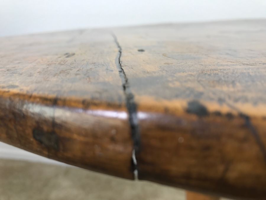 Antique Tilt Top Table - Click To See Description 27.5'R X 26'H [Photo 24]