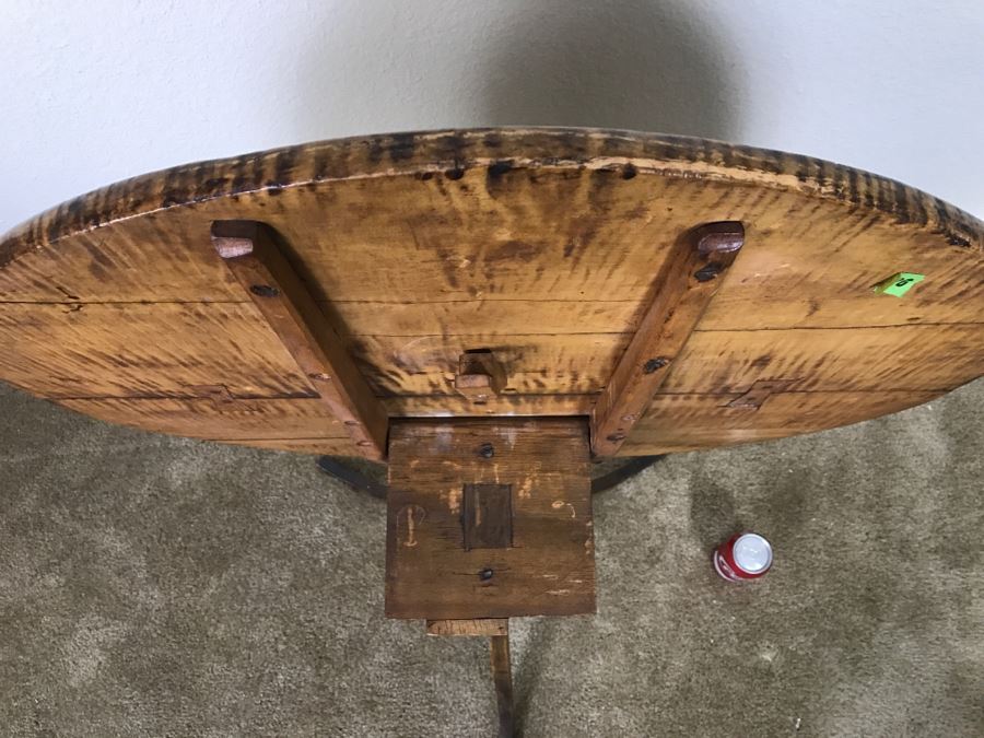 Antique Tilt Top Table - Click To See Description 27.5'R X 26'H [Photo 9]