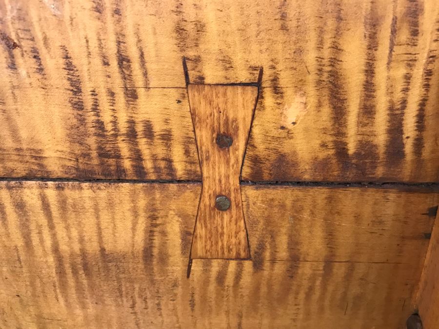 Antique Tilt Top Table - Click To See Description 27.5'R X 26'H [Photo 7]