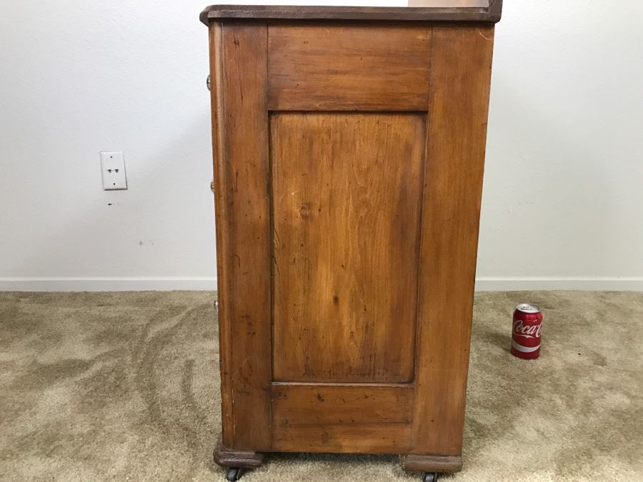 Primitive Antique Pine Wash Basin Chest Of Drawers On Casters 30'W X 16'D X 36'H [Photo 27]