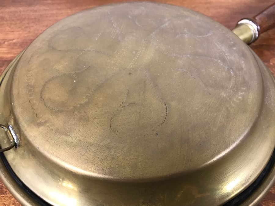 Antique Brass Bed Warmer [Photo 5]