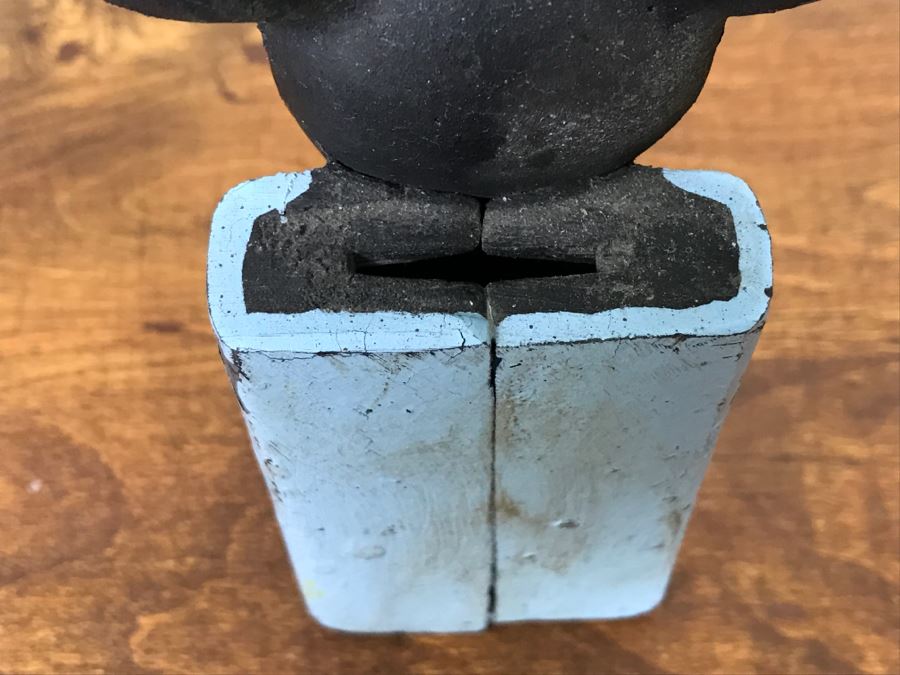 Vintage Cast Iron Hand Painted Walt Disney Mickey Mouse Bank [Photo 15]