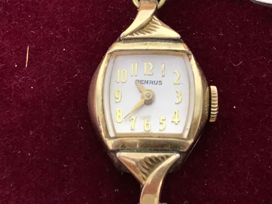 Nicely Framed Collection Of Vintage Mainly Gold Filled Ladies Watches [Photo 8]