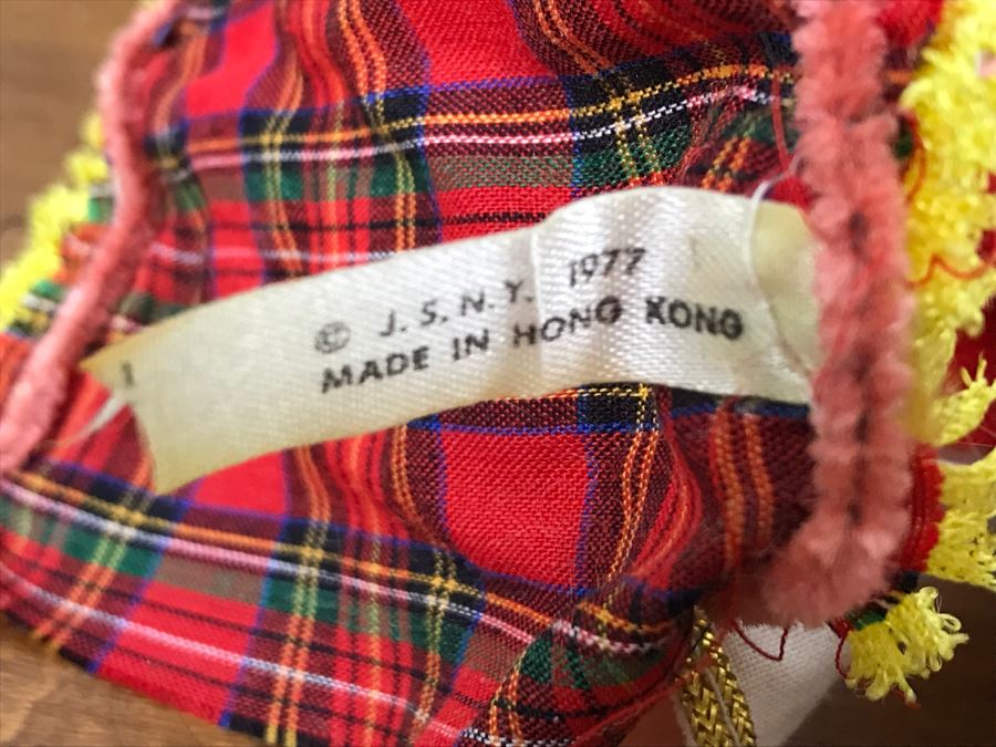 Vintage 1977 Genie Pin Cushion J. S. N. Y. [Photo 2]