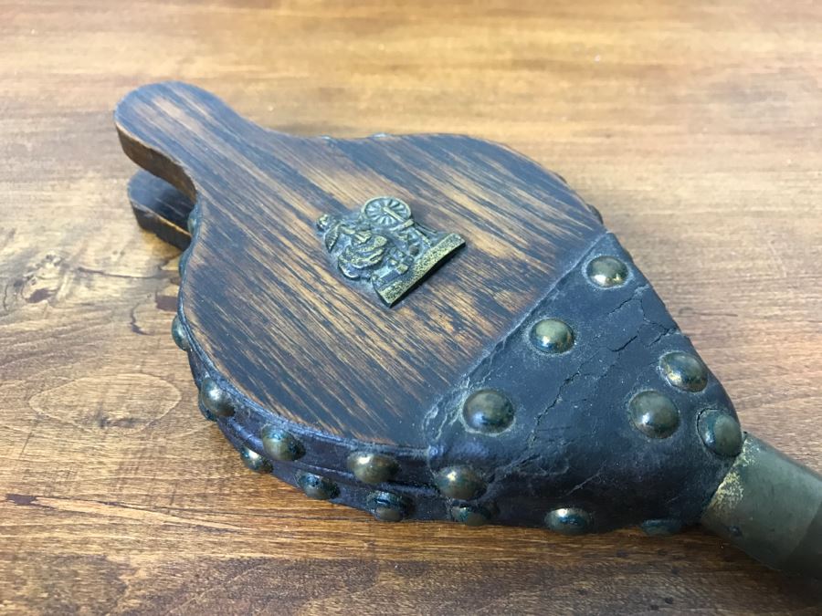 Small Vintage Wood And Brass Bellows [Photo 2]