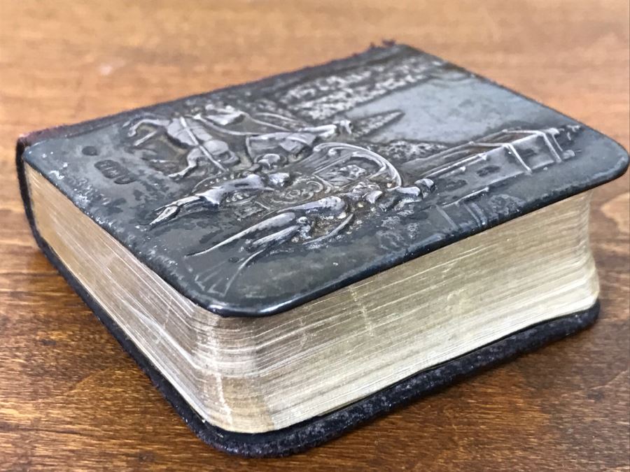 Vintage Miniature Book With Silver Embossed Cover The Book Of Common Prayer The Church Of England Printed By Eyre & Spottiswoode Printers To The King's Most Excellent Majesty London [Photo 17]