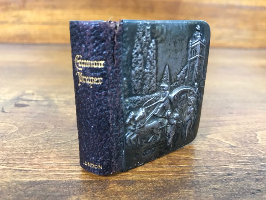 Vintage Miniature Book With Silver Embossed Cover The Book Of Common Prayer The Church Of England Printed By Eyre & Spottiswoode Printers To The King's Most Excellent Majesty London [Photo 2]