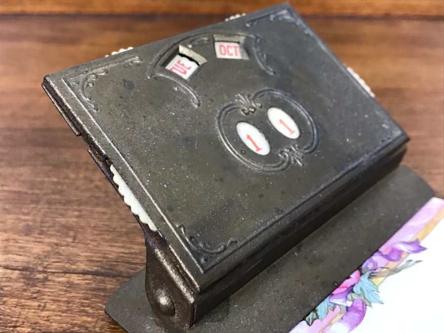 Vintage Brass Notepad Holder Mechanical Dial Desk Calendar [Photo 4]