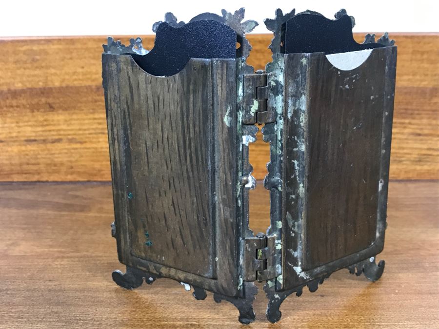 Vintage Ornate Metal Acanthus Leaves Patterns Hinged Picture Frame [Photo 5]