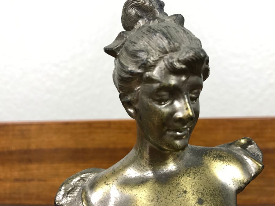 Small Vintage Metal Bust Of Lady Fauvette [Photo 4]