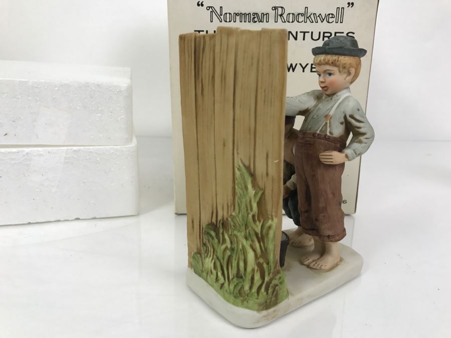 Vintage 1976 Norman Rockwell Figurine Dave Grossman Designs With Original Box The Adventures Of Tom Sawyer Limited Edition Whitewash [Photo 9]