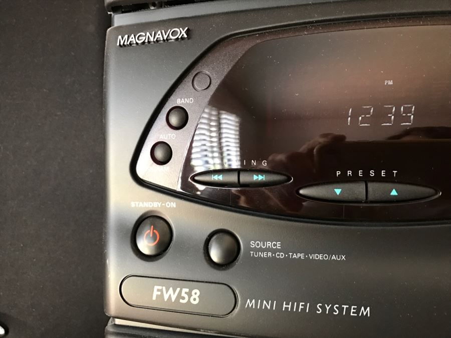 JUST ADDED - Magnavox Mini HiFi Stereo System FW58 [Photo 3]