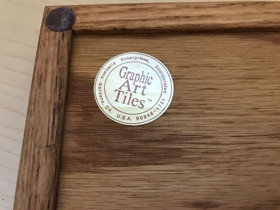 JUST ADDED - Covered Box With Beluga Whale Tile Top [Photo 9]