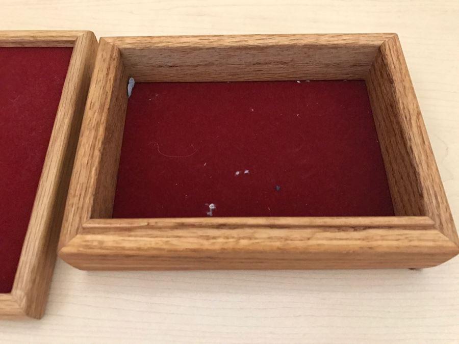 JUST ADDED - Covered Box With Beluga Whale Tile Top [Photo 7]