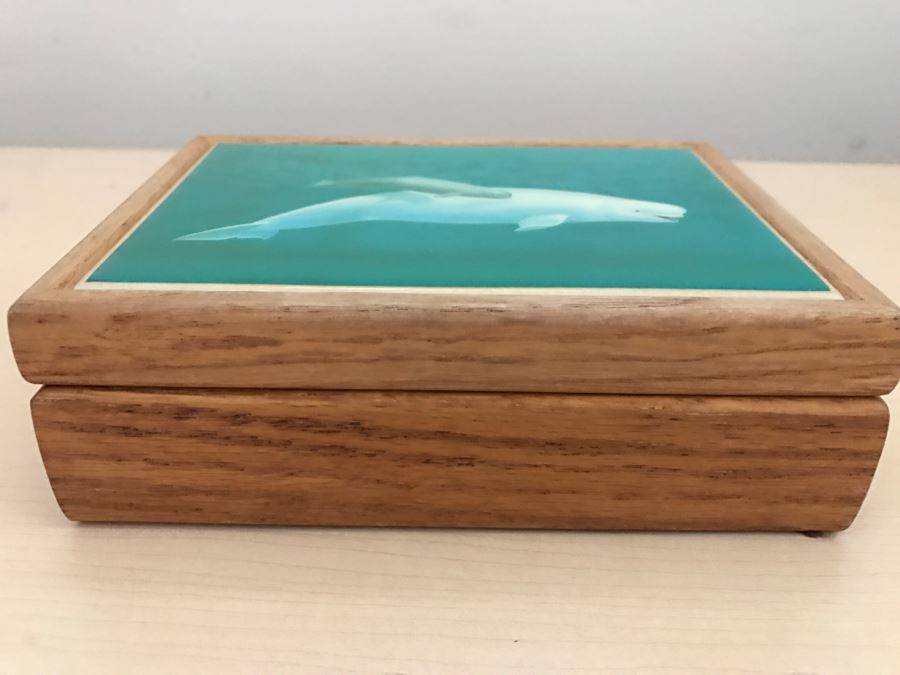 JUST ADDED - Covered Box With Beluga Whale Tile Top [Photo 4]
