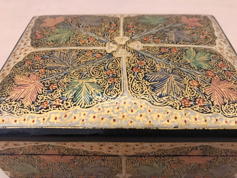 JUST ADDED - Hand Painted Trinket Box Kashmir [Photo 3]