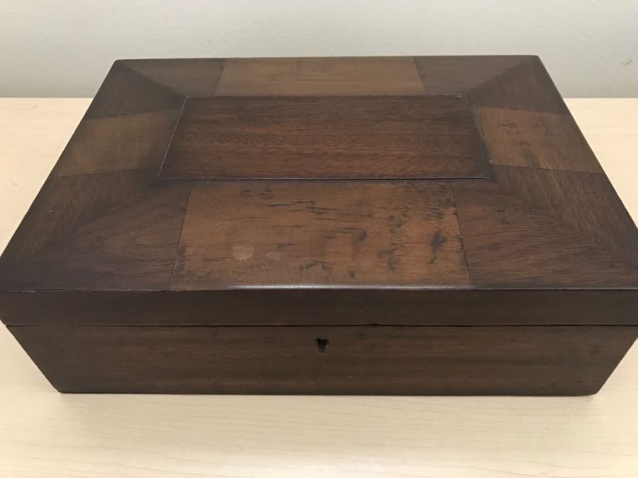 JUST ADDED - Vintage Wooden Box With Lock Missing Skeleton Key [Photo 1]