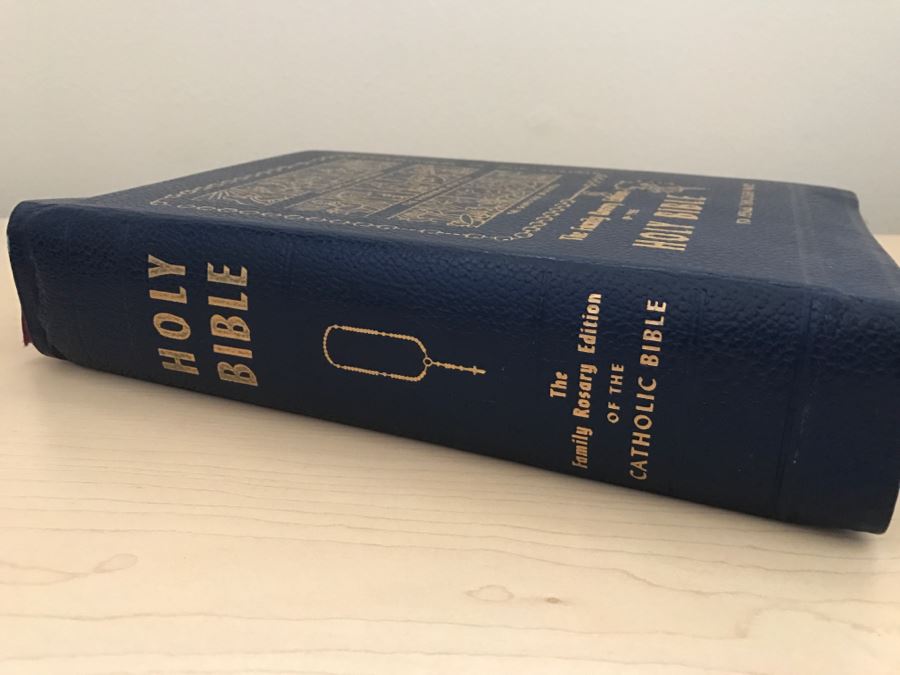 JUST ADDED - Large Holy Bible The Family Rosary Edition [Photo 3]