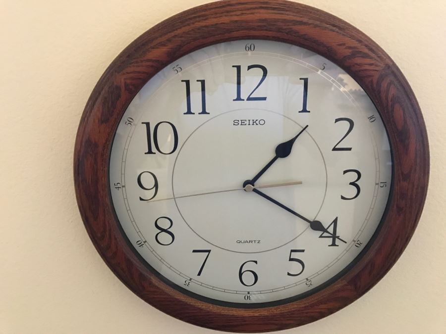 JUST ADDED - SEIKO Oak Framed Wall Clock [Photo 1]