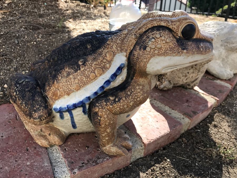JUST ADDED - (3) Garden Frog Statues Lawn Ornaments [Photo 9]