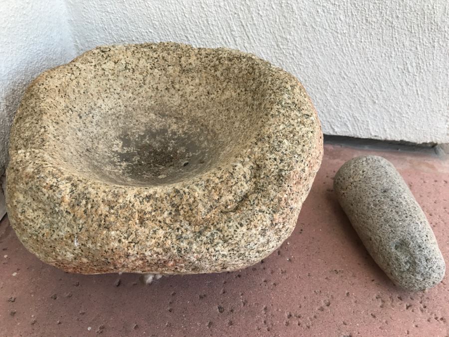 JUST ADDED - Native American Metate And Mano Grinding Stone [Photo 2]