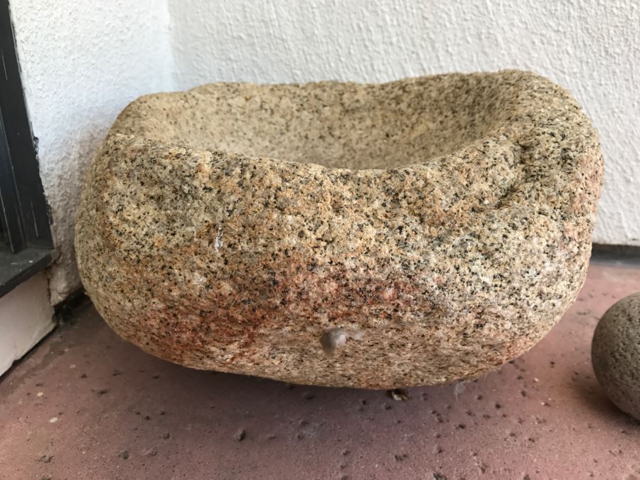 JUST ADDED - Native American Metate And Mano Grinding Stone [Photo 9]