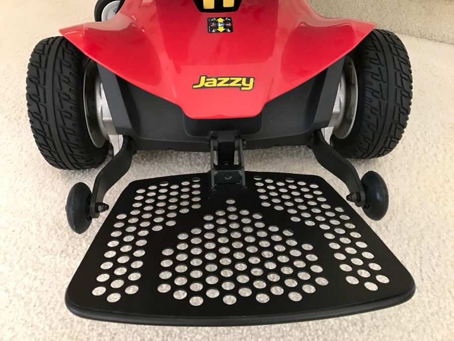 JUST ADDED - JAZZY Select Elite Electric Wheelchair LIKE NEW Retails For $5,750 [Photo 2]