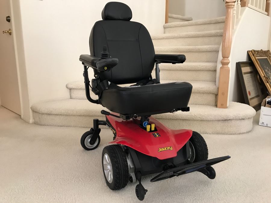 JUST ADDED - JAZZY Select Elite Electric Wheelchair LIKE NEW Retails For $5,750 [Photo 6]