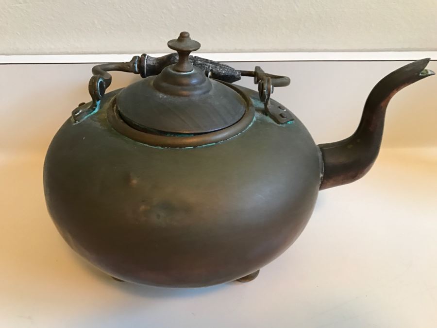 JUST ADDED - Vintage Copper Teapot [Photo 3]