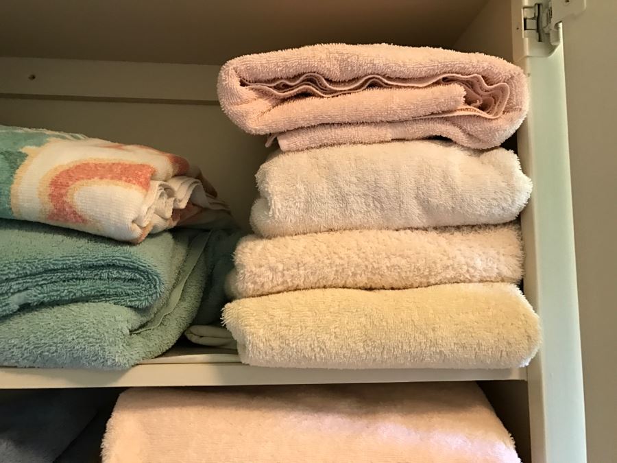 JUST ADDED - Towel Lot [Photo 4]