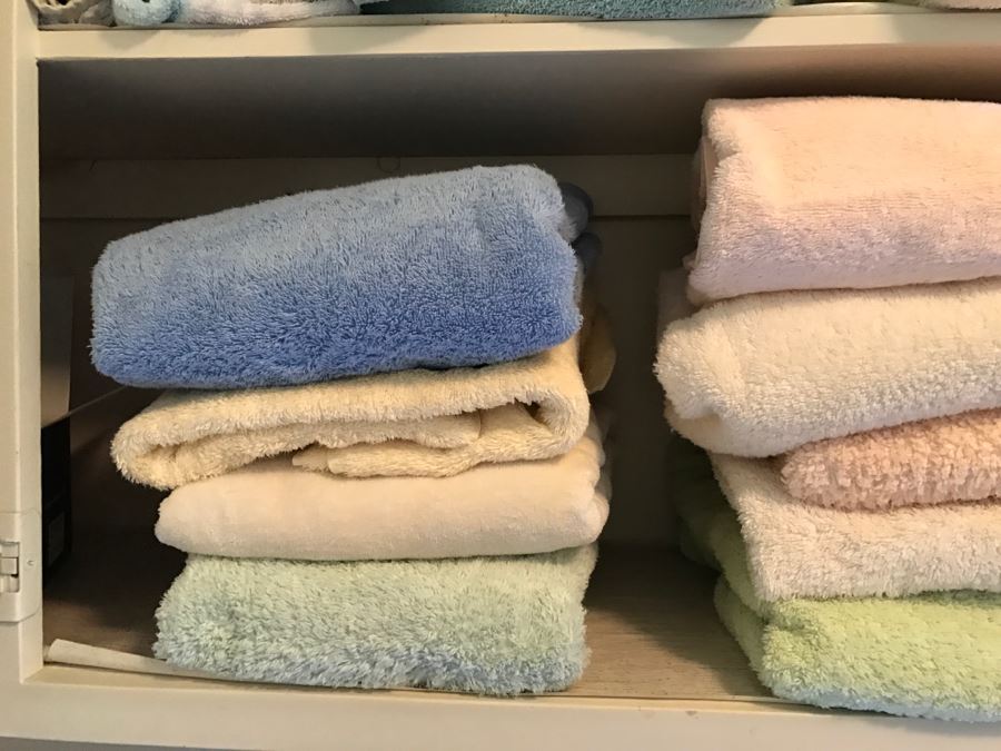 JUST ADDED - Towel Lot [Photo 2]