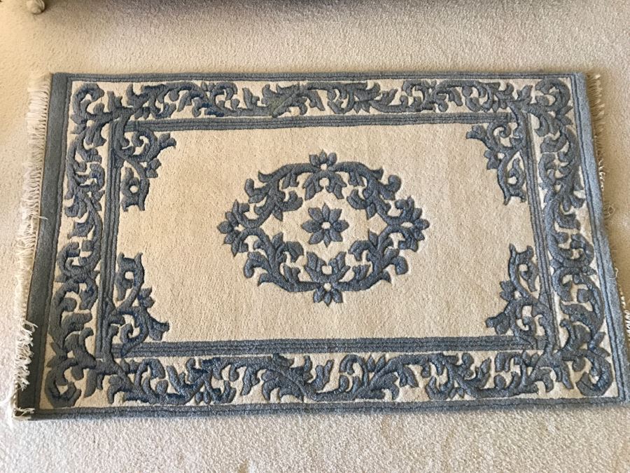JUST ADDED - Vintage Blue And White Wool Knotted Rug Apx 6' Long [Photo 2]