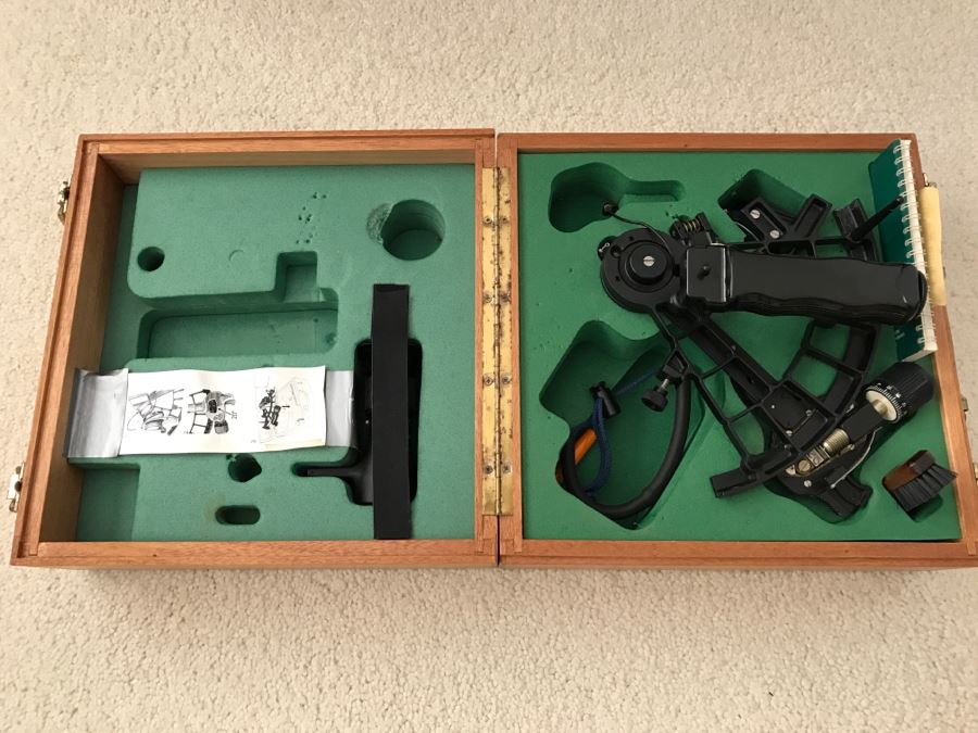 JUST ADDED - NAVISTAR Classic Sextant C. Plath With Wooden Box - Paid $1,100 [Photo 4]