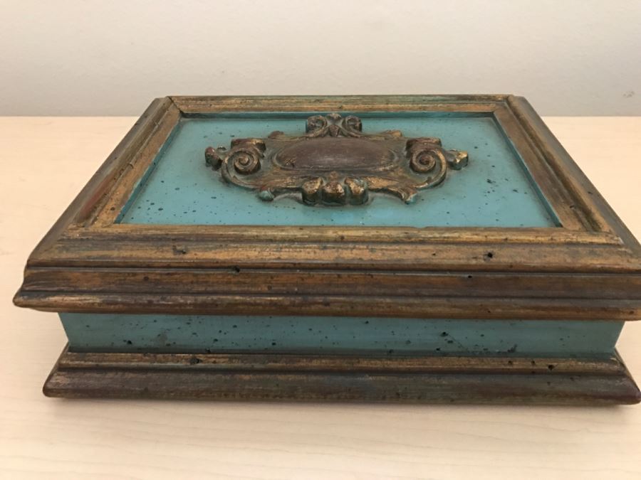 JUST ADDED - Vintage Wooden Box [Photo 3]